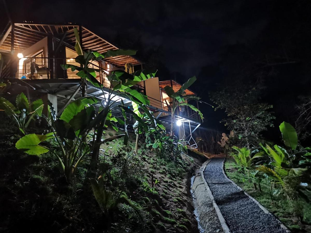 Hôtel Glamping Tomaselli à Manuel Antonio Extérieur photo