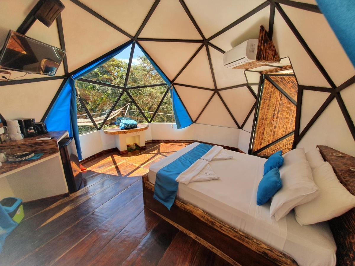 Hôtel Glamping Tomaselli à Manuel Antonio Extérieur photo