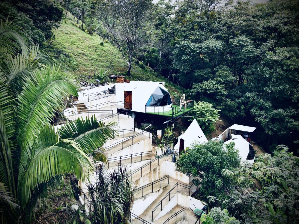 Hôtel Glamping Tomaselli à Manuel Antonio Extérieur photo