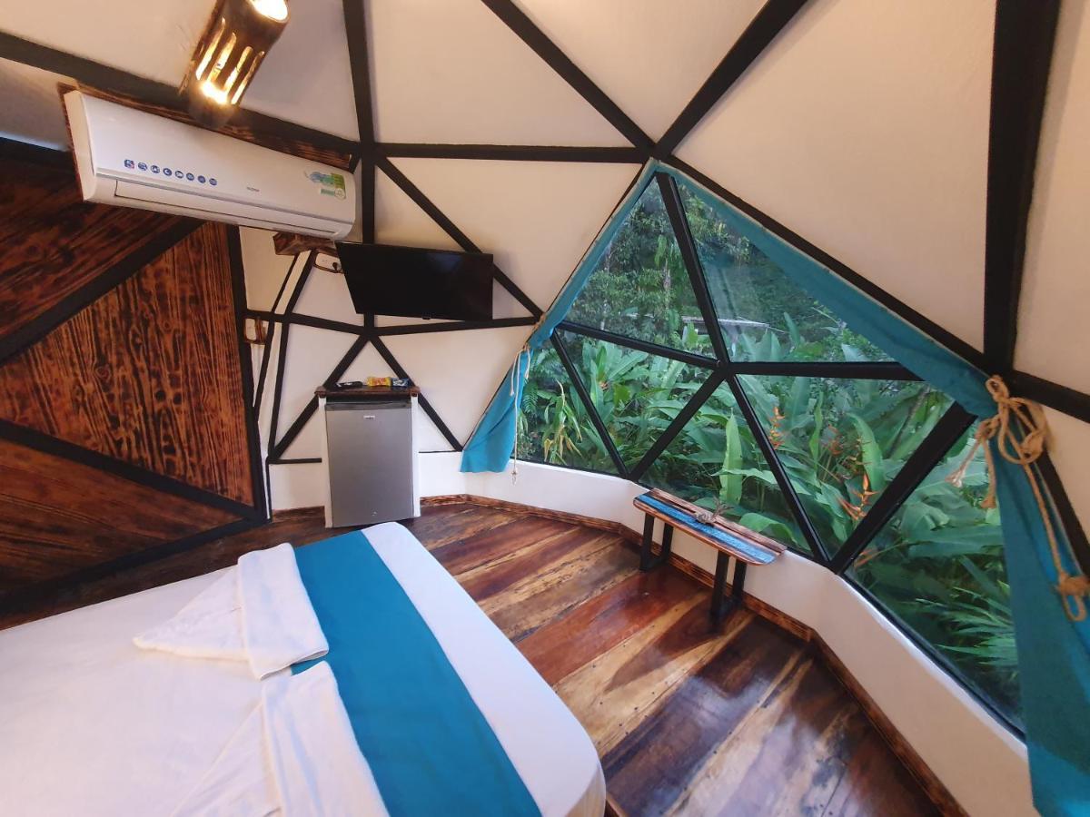 Hôtel Glamping Tomaselli à Manuel Antonio Extérieur photo